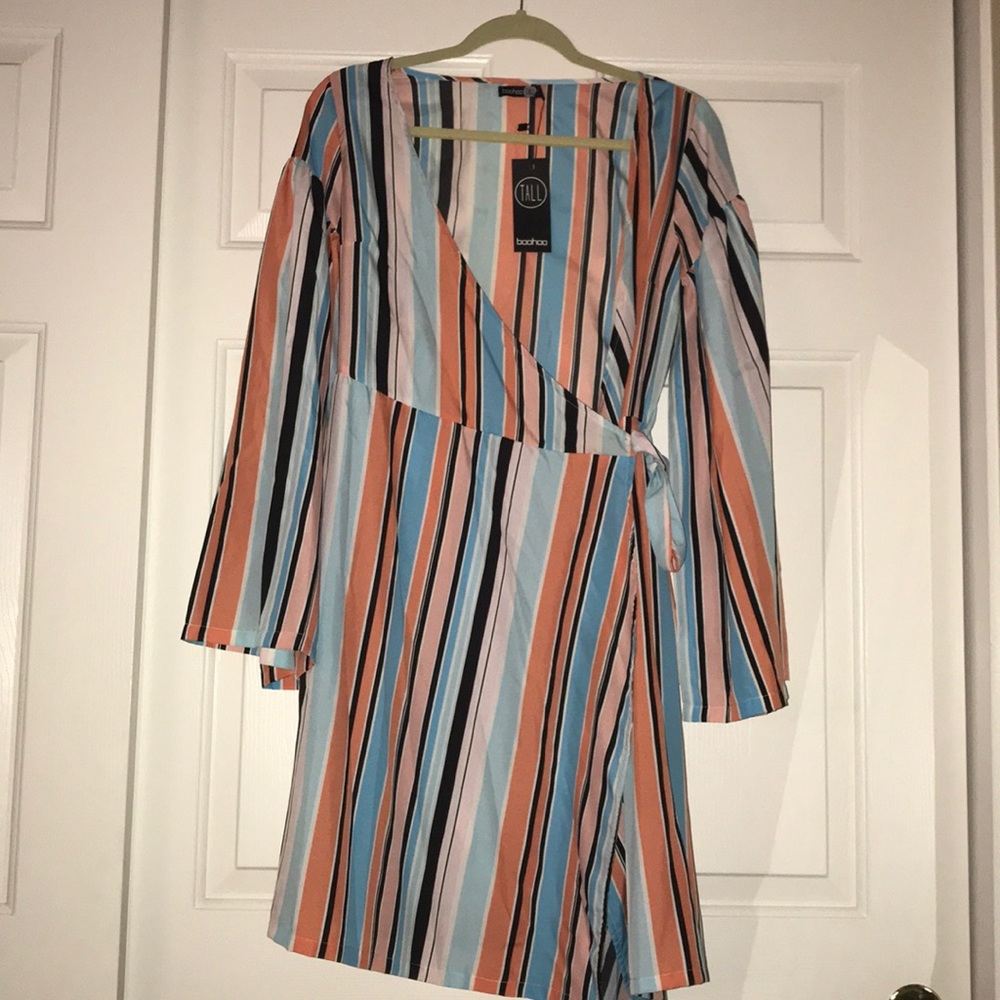 Wide sleeve wrap dress